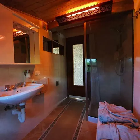 Feriehus La Casina Nella Valle Serina (Lombardy)